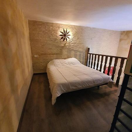 Coqueto Dupex En El Casco Antiguo De Triana Apartment Sevilla Bagian luar foto