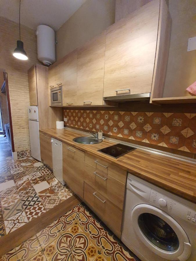 Coqueto Dupex En El Casco Antiguo De Triana Apartment Sevilla Bagian luar foto
