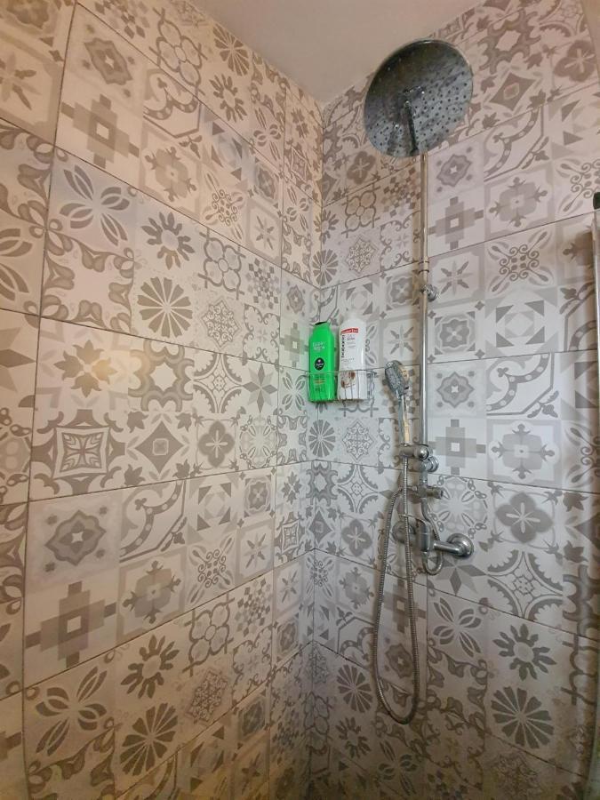 Coqueto Dupex En El Casco Antiguo De Triana Apartment Sevilla Bagian luar foto